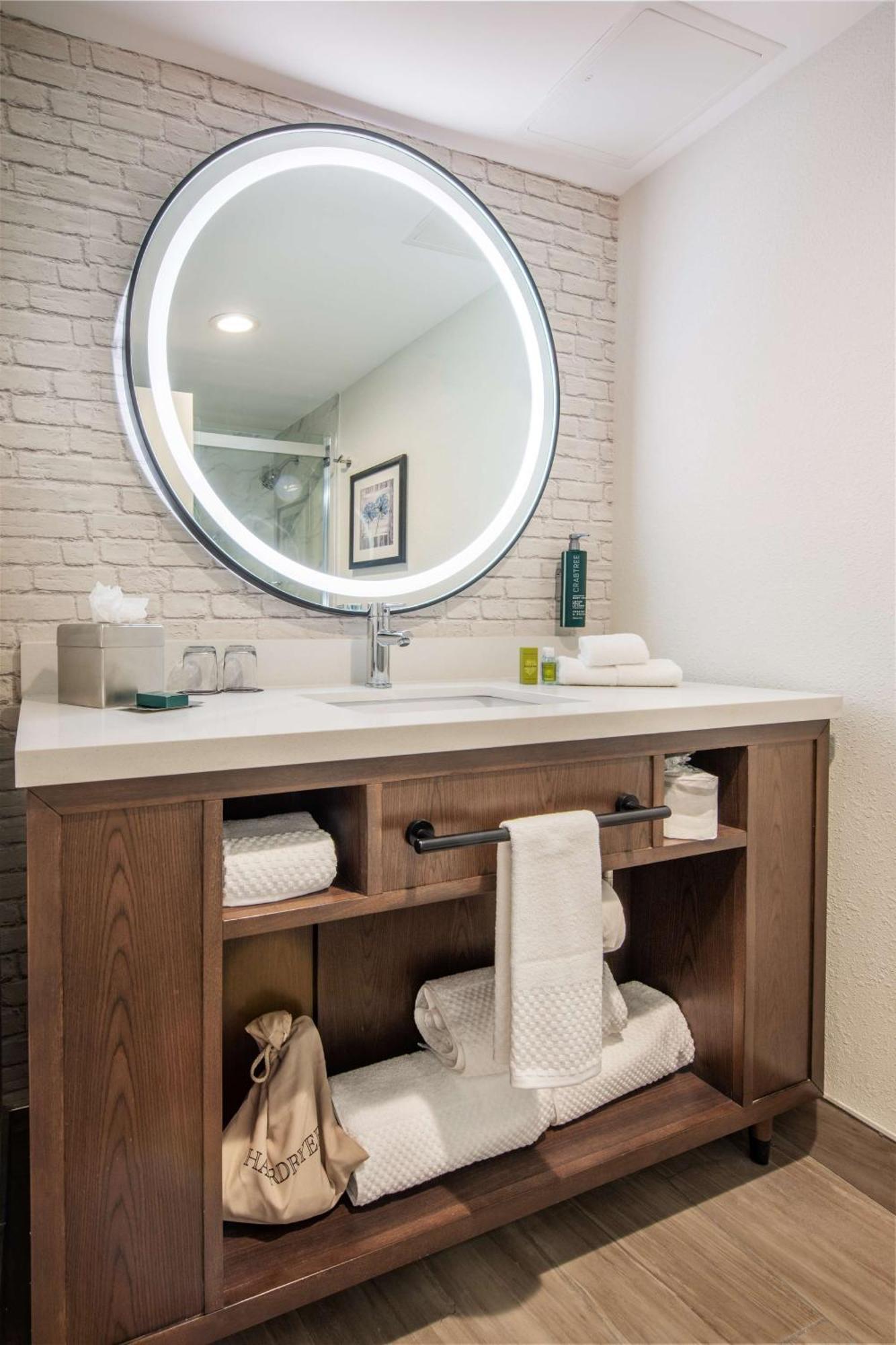 Doubletree By Hilton Monroe Township Cranbury Hotel Rossmoor Ngoại thất bức ảnh