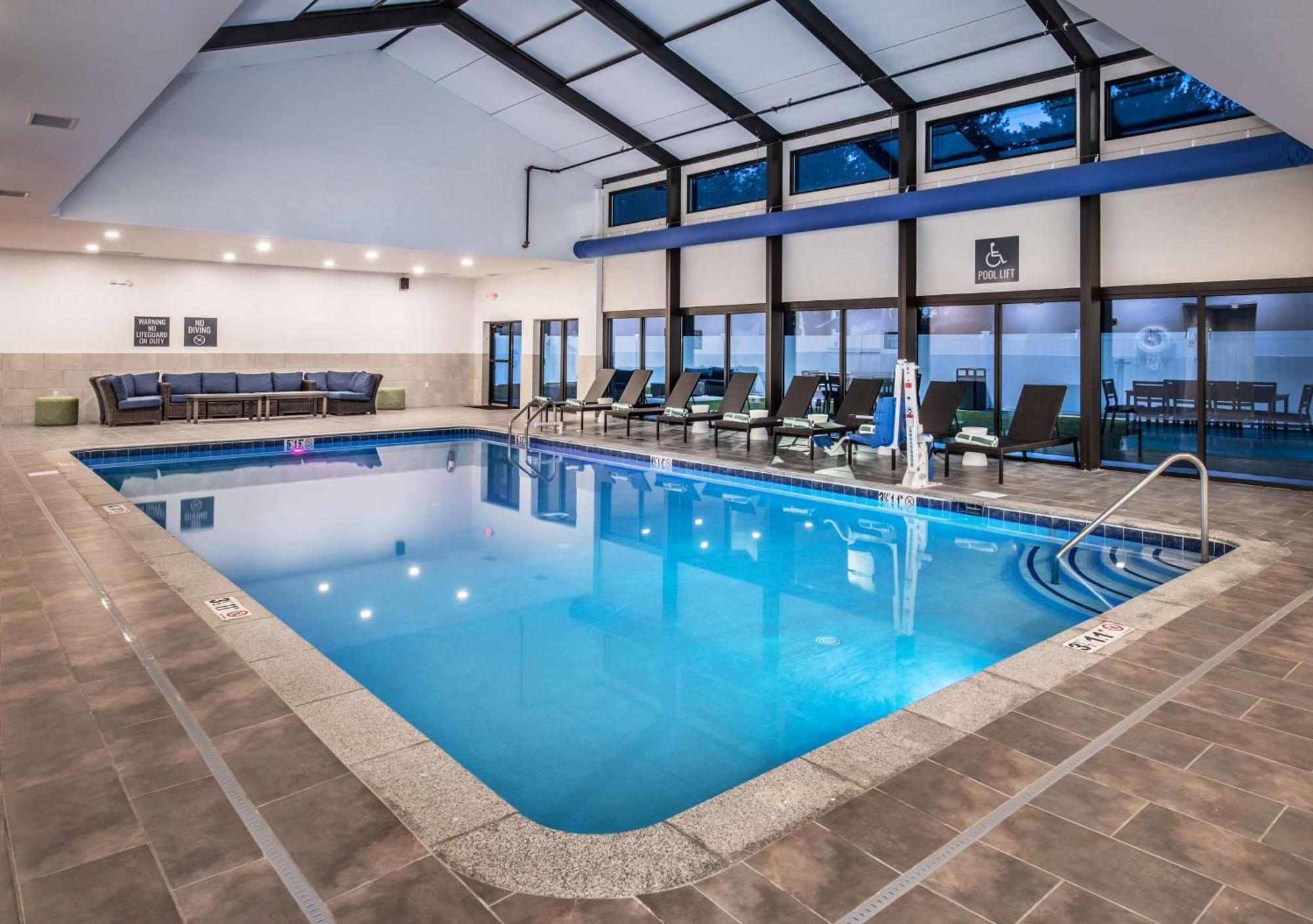Doubletree By Hilton Monroe Township Cranbury Hotel Rossmoor Ngoại thất bức ảnh
